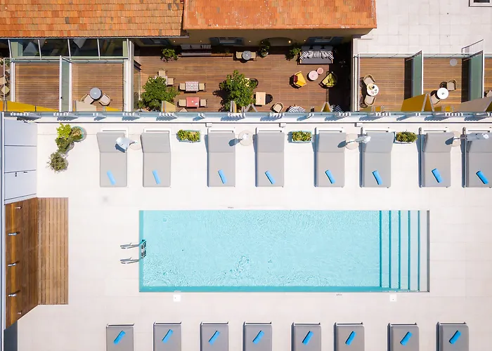 Indigo By Ihg (adults Only) Ларнака