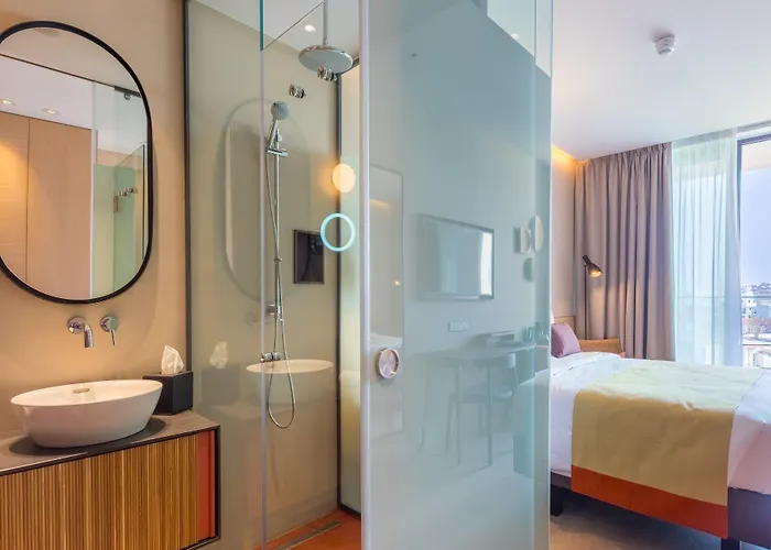 Готель Indigo By Ihg (adults Only) 2*