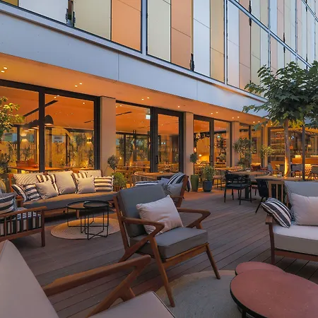 Indigo By Ihg (adults Only) מלון