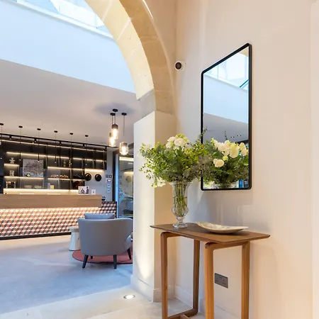 Indigo By Ihg (adults Only) מלון