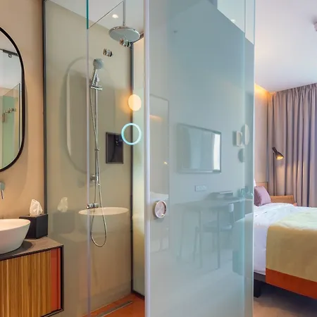 מלון Indigo By Ihg (adults Only) 2*