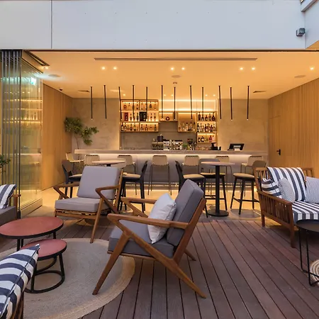 מלון Indigo By Ihg (adults Only)