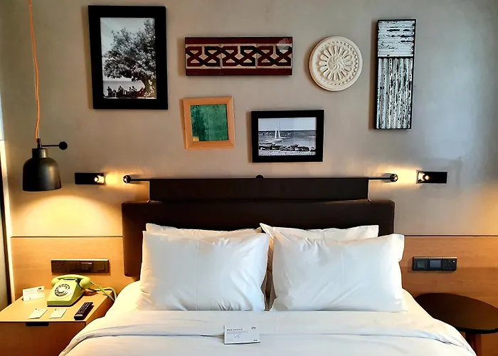 Indigo By Ihg (adults Only) Otel Larnaca